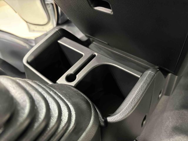 ハイゼットトラックジャンボエクストラ 電動格納式ドアミラー パワーウインドウLEDヘッドランプ オーバーヘッドシェルフ プッシュボタンスタート キーフリーシステム スーパーUV&IRカットガラス(フロントガラス) スペアタイヤ 10CMフロントスピーカー(広島県)の中古車