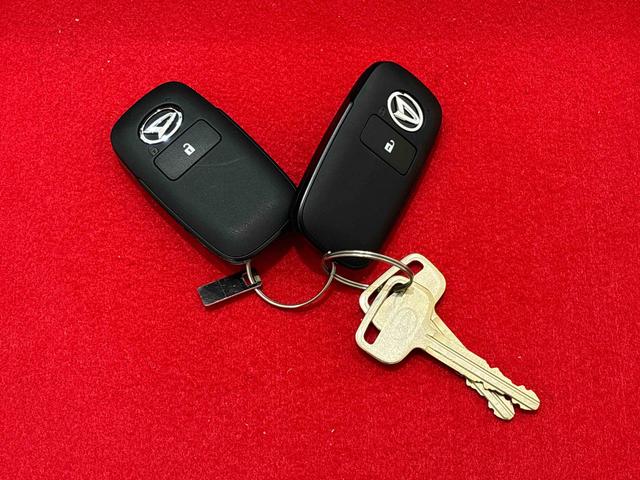 ハイゼットトラックジャンボエクストラ CVT 4WDプッシュボタンスタート オートライト マニュアルエアコン ハンドサイドブレーキ 運転席・助手席パワーウィンドウ サンバイザー LEDヘッドライト(広島県)の中古車