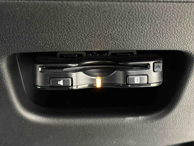 キャストスポーツＳＡIIターボ　ＬＥＤヘッドランプ・フォグランプ　パドルシフト付ＭＯＭＯ製革巻ステアリングホイール　１６インチタイヤ＆アルミホイール　運転席助手席シートヒーター　オートライト　プッシュボタンスタート（広島県）の中古車