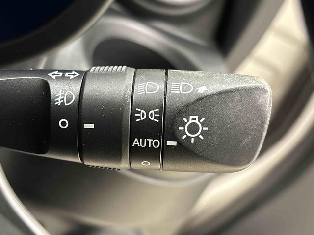 キャストスポーツＳＡIIターボ　ＬＥＤヘッドランプ・フォグランプ　パドルシフト付ＭＯＭＯ製革巻ステアリングホイール　１６インチタイヤ＆アルミホイール　運転席助手席シートヒーター　オートライト　プッシュボタンスタート（広島県）の中古車