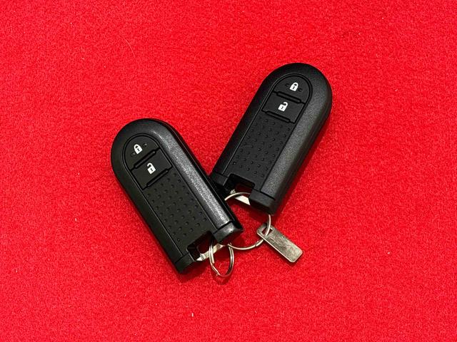 キャストスポーツＳＡIIターボ　ＬＥＤヘッドランプ・フォグランプ　パドルシフト付ＭＯＭＯ製革巻ステアリングホイール　１６インチタイヤ＆アルミホイール　運転席助手席シートヒーター　オートライト　プッシュボタンスタート（広島県）の中古車