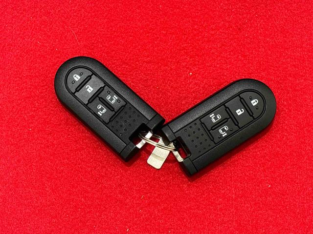 ムーヴキャンバスGメイクアップ SAIII ブラックインテリアパック純正ナビ装着用アップグレードパック 純正ナビゲーション ドライブレコーダー 両側電動スライドドア 本革巻ステアリングホイール Bi−AngleLEDヘッドランプ オートライト キーフリーシステム(広島県)の中古車