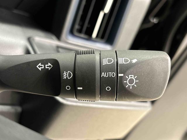 タントカスタムＸ　運転席・助手席シートヒーター　キーフリーシステム純正ナビ装着用アップグレードパック　電動パーキングブレーキ　オートブレーキホールド機能　両側電動スライドドア　格納式リヤドアサンシェード　オートライト（広島県）の中古車