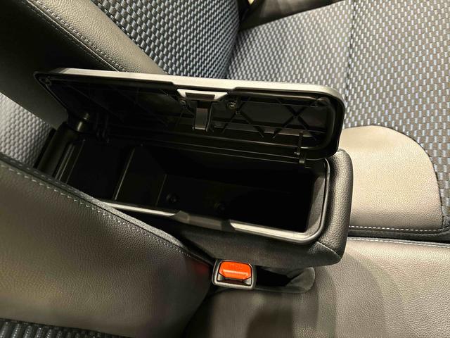 タントカスタムＸ　運転席・助手席シートヒーター　キーフリーシステム純正ナビ装着用アップグレードパック　電動パーキングブレーキ　オートブレーキホールド機能　両側電動スライドドア　格納式リヤドアサンシェード　オートライト（広島県）の中古車