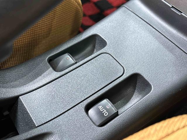 コペンローブ　アクティブトップルーフ　純正カーペットマット付オートライト　ＬＥＤヘッドライト　マルチリフレクターハロゲンフォグランプ　プッシュボタンスタート　１６インチアルミホイール　フロント・リヤスタビライザー　オーディオレス　ロールバー　シートヒーター（広島県）の中古車