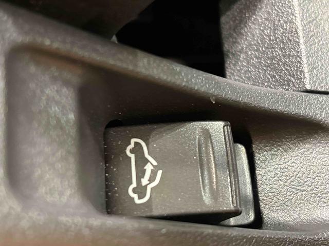 コペンローブ　アクティブトップルーフ　純正カーペットマット付オートライト　ＬＥＤヘッドライト　マルチリフレクターハロゲンフォグランプ　プッシュボタンスタート　１６インチアルミホイール　フロント・リヤスタビライザー　オーディオレス　ロールバー　シートヒーター（広島県）の中古車