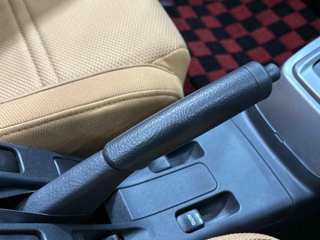 コペンローブ　アクティブトップルーフ　純正カーペットマット付オートライト　ＬＥＤヘッドライト　マルチリフレクターハロゲンフォグランプ　プッシュボタンスタート　１６インチアルミホイール　フロント・リヤスタビライザー　オーディオレス　ロールバー　シートヒーター（広島県）の中古車