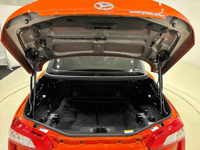 コペンローブ　アクティブトップルーフ　純正カーペットマット付オートライト　ＬＥＤヘッドライト　マルチリフレクターハロゲンフォグランプ　プッシュボタンスタート　１６インチアルミホイール　フロント・リヤスタビライザー　オーディオレス　ロールバー　シートヒーター（広島県）の中古車