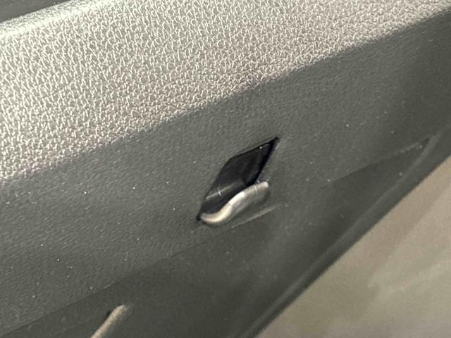 ハイゼットトラックスタンダード　２ＷＤ　ＣＶＴ車　ラジオチューナー付きハロゲンヘッドランプ　運転席ＳＲＳエアバック　電動式パワーステアリング　マニュアルエアコン　あゆみ板掛けテールゲート　スペアタイヤ　ガードフレーム（広島県）の中古車