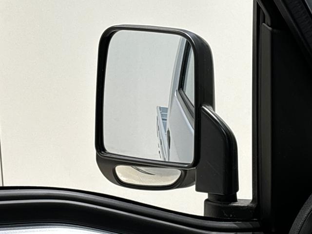 ハイゼットトラックスタンダード　２ＷＤ　ＣＶＴ車　ラジオチューナー付きハロゲンヘッドランプ　運転席ＳＲＳエアバック　電動式パワーステアリング　マニュアルエアコン　あゆみ板掛けテールゲート　スペアタイヤ　ガードフレーム（広島県）の中古車