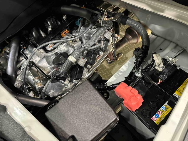 ハイゼットカーゴＤＸハロゲンヘッドランプ　トップシェイドガラス　荷室ランプ　コーナーセンサー　ＡＭ・ＦＭラジオ　テンパータイヤ（広島県）の中古車