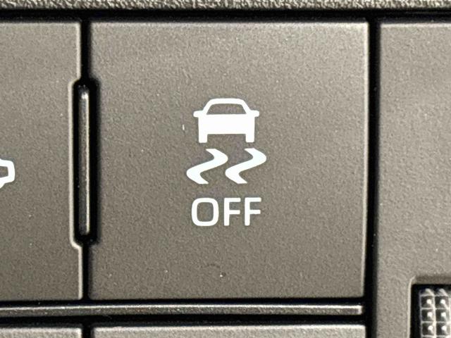 ハイゼットカーゴDX キーレスエントリーシステム リヤヒーターハロゲンヘッドランプ オーバーヘッドシェルフ 荷室ランプ AM・FMラジオ テンパータイヤ スチールホイール マニュアルエアコン マニュアルレベリング機能付きオートライト アイドリングストップ(広島県)の中古車