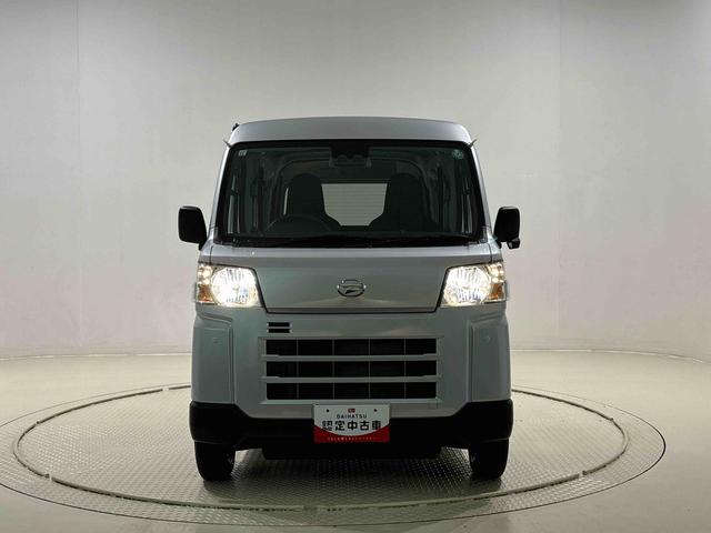 ハイゼットカーゴDX キーレスエントリーシステム リヤヒーターハロゲンヘッドランプ オーバーヘッドシェルフ 荷室ランプ AM・FMラジオ テンパータイヤ スチールホイール マニュアルエアコン マニュアルレベリング機能付きオートライト アイドリングストップ(広島県)の中古車