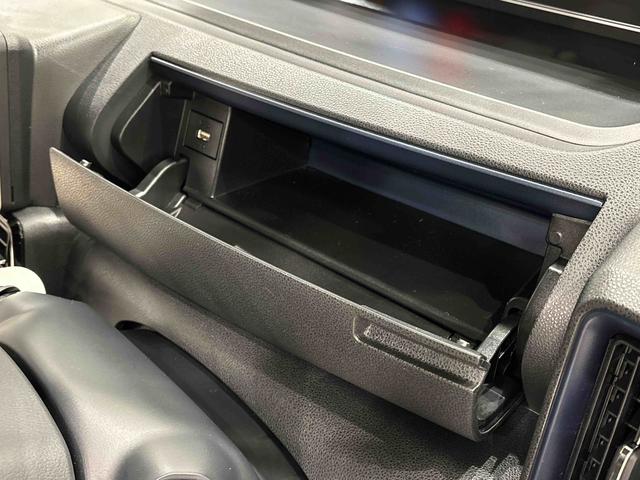 タントカスタムＲＳ　パノラマモニター対応　電動パーキングブレーキＬＥＤオートライト　パワースライドドアウェルカムオープン機能　オート電動格納式ドアミラー　助手席ロングスライド　助手席イージークローザー　アルミホイール　キーフリーシステム（広島県）の中古車