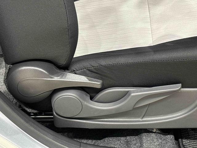 ミライースＧ　ＳＡIII　カーナビ　純正１４インチアルミホイール運転席・助手席シートヒーター　サイドエアバッグ　ＬＥＤヘッドライトオートエアコン　オートライト　電動格納式ドアミラー　プッシュボタンスタート　引き上げ式サイドブレーキ　セキュリティーアラーム（広島県）の中古車