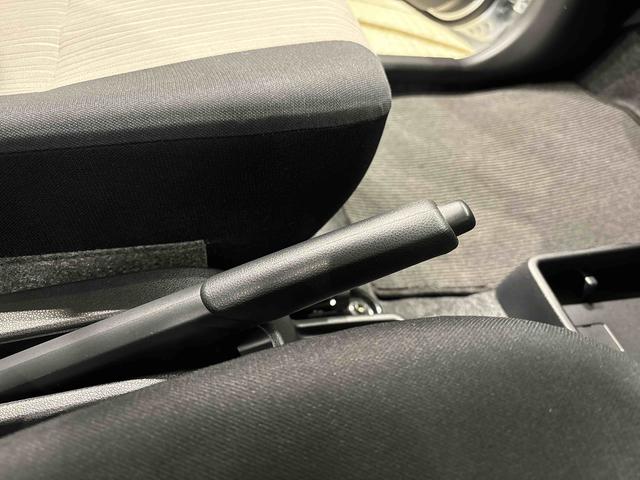 ミライースＧ　ＳＡIII　カーナビ　純正１４インチアルミホイール運転席・助手席シートヒーター　サイドエアバッグ　ＬＥＤヘッドライトオートエアコン　オートライト　電動格納式ドアミラー　プッシュボタンスタート　引き上げ式サイドブレーキ　セキュリティーアラーム（広島県）の中古車