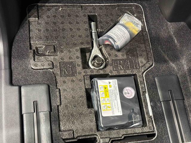 タントＸＬＥＤオートライト　パワースライドドアウェルカムオープン機能　電動パーキングブレーキ　運転席助手席シートヒーター　　フルホイールキャツプ　キーフリーシステム　　オート電動格納式ドアミラー（広島県）の中古車