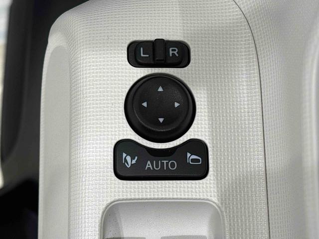 ムーヴキャンバスストライプスＧＬＥＤオートライト・フォグランプ　電動パーキングブレーキ　プッシュボタンスタート　セキュリティアラーム　バックカメラ　両側パワースライドドアウエルカムオープン機能　オート電動格納式ドアミラー（広島県）の中古車