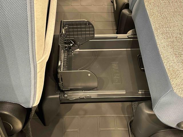 ムーヴキャンバスストライプスＧＬＥＤオートライト・フォグランプ　電動パーキングブレーキ　プッシュボタンスタート　セキュリティアラーム　バックカメラ　両側パワースライドドアウエルカムオープン機能　オート電動格納式ドアミラー（広島県）の中古車