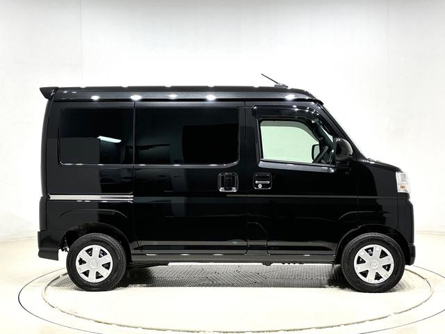 ハイゼットカーゴクルーズ　５ＭＴ　ディスプレイオーディオ　ＥＴＣ車載器電動格納式カラードドアミラー　トップシェイドガラス　荷室ＬＥＤランプ　１２インチフルホイールキャップ　コーナーセンサー　キーレスエントリー（広島県）の中古車