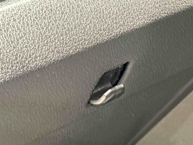 ハイゼットトラックスタンダード　４ＷＤ　５ＭＴ　ＡＭ／ＦＭラジオハロゲンヘッドランプ　運転席ＳＲＳエアバック　電動式パワーステアリング　マニュアルエアコン　あゆみ板掛けテールゲート　スペアタイヤ　ガードフレーム（広島県）の中古車