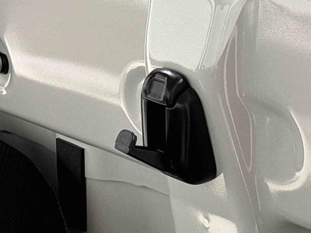 ハイゼットトラックスタンダード　４ＷＤ　５ＭＴ　ＡＭ／ＦＭラジオハロゲンヘッドランプ　運転席ＳＲＳエアバック　電動式パワーステアリング　マニュアルエアコン　あゆみ板掛けテールゲート　スペアタイヤ　ガードフレーム（広島県）の中古車