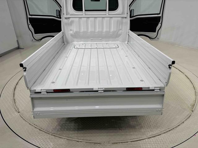 ハイゼットトラックスタンダード　４ＷＤ　５ＭＴ　ＡＭ／ＦＭラジオハロゲンヘッドランプ　運転席ＳＲＳエアバック　電動式パワーステアリング　マニュアルエアコン　あゆみ板掛けテールゲート　スペアタイヤ　ガードフレーム（広島県）の中古車