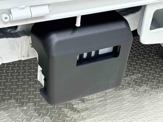 ハイゼットトラックスタンダード　４ＷＤ　５ＭＴ　ＡＭ／ＦＭラジオハロゲンヘッドランプ　運転席ＳＲＳエアバック　電動式パワーステアリング　マニュアルエアコン　あゆみ板掛けテールゲート　スペアタイヤ　ガードフレーム（広島県）の中古車