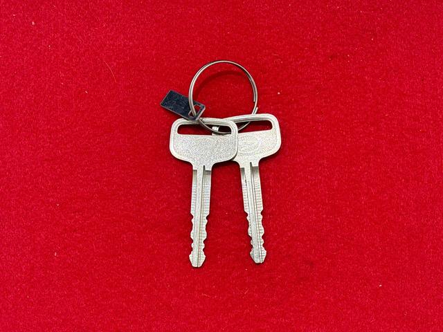 ハイゼットトラックスタンダード　４ＷＤ　５ＭＴ　ＡＭ／ＦＭラジオハロゲンヘッドランプ　運転席ＳＲＳエアバック　電動式パワーステアリング　マニュアルエアコン　あゆみ板掛けテールゲート　スペアタイヤ　ガードフレーム（広島県）の中古車