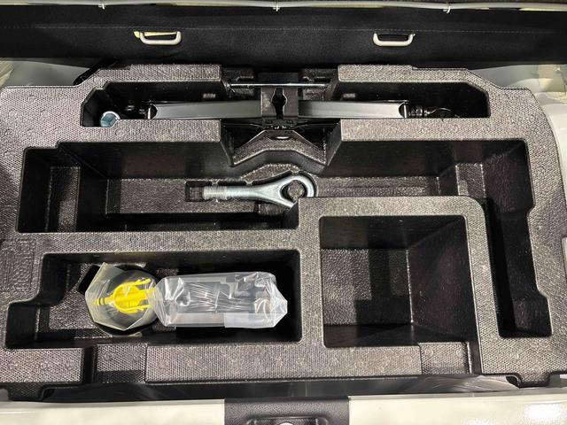 ミライースX SAIII LEDヘッドライト コーナーセンサー付LEDヘッドランプ セキュリティアラーム コーナーセンサー 14インチフルホイールキャップ キーレスエントリー 電動格納式ドアミラー ショツピングフック マニュアルエアコン(広島県)の中古車