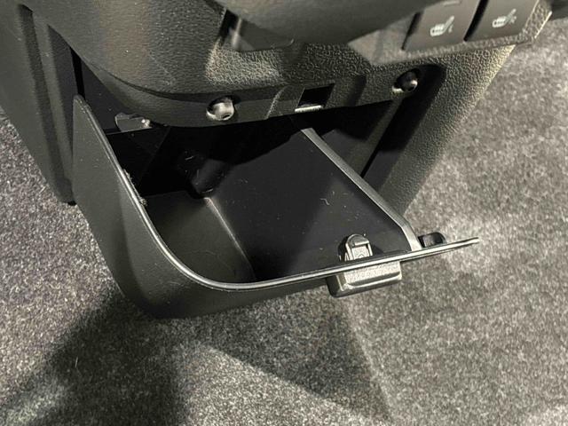 ムーヴキャンバスストライプスＧ　運転席・助手席シートヒーター　キーフリー純正ナビ装着用アップグレードパック　　両側電動スライドドア　運転席シートリフター　チルトステアリング　電動パーキングブレーキ　オートブレーキホールド機能　オートライト（広島県）の中古車