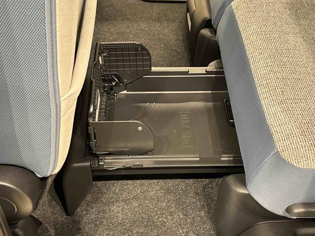 ムーヴキャンバスストライプスＧ　運転席・助手席シートヒーター　キーフリー純正ナビ装着用アップグレードパック　　両側電動スライドドア　運転席シートリフター　チルトステアリング　電動パーキングブレーキ　オートブレーキホールド機能　オートライト（広島県）の中古車