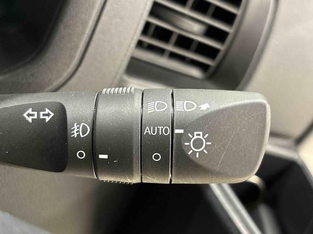 ハイゼットカーゴＤＸ　プッシュボタンスタート　オートライト　電動格納ミラーＬＥＤヘッドランプ　トップシェイドガラス　コーナーセンサー　オーバーヘッドシェルフ　フロントドアパワーウインドウ　ＡＭ／ＦＭラジオ　テンパータイヤ　スチールホイール（広島県）の中古車