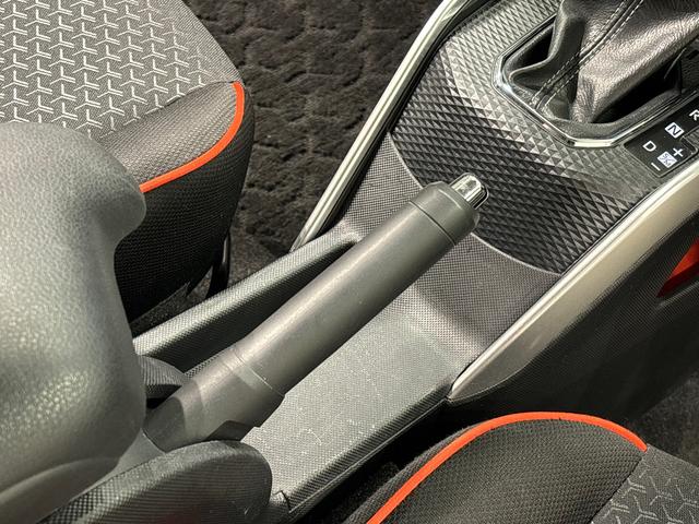 ロッキーＧ　ナビ　パノラマモニター　ドライブレコーダー　ＥＴＣ車載器ＬＥＤヘッドランプ・フォグランプ　全車速追従機能付アダプティブクルーズコントロール　レーンキープコントロール　１７インチアルミホイール　シートヒーター　プッシュボタンスタート（広島県）の中古車