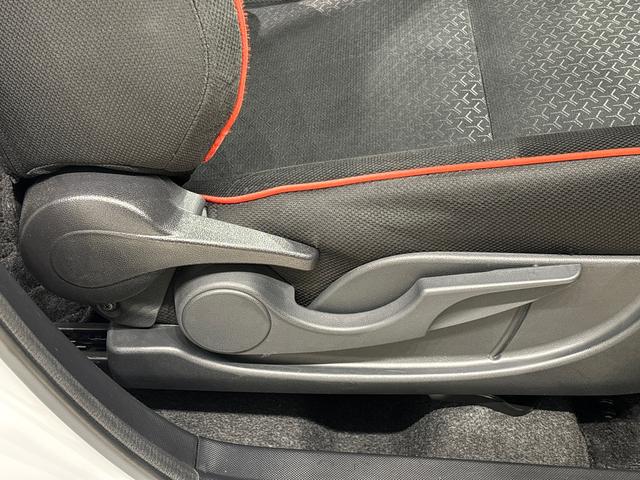 ロッキーＧ　ナビ　パノラマモニター　ドライブレコーダー　ＥＴＣ車載器ＬＥＤヘッドランプ・フォグランプ　全車速追従機能付アダプティブクルーズコントロール　レーンキープコントロール　１７インチアルミホイール　シートヒーター　プッシュボタンスタート（広島県）の中古車