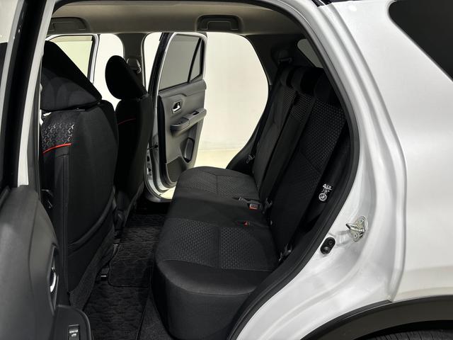 ロッキーＧ　ナビ　パノラマモニター　ドライブレコーダー　ＥＴＣ車載器ＬＥＤヘッドランプ・フォグランプ　全車速追従機能付アダプティブクルーズコントロール　レーンキープコントロール　１７インチアルミホイール　シートヒーター　プッシュボタンスタート（広島県）の中古車