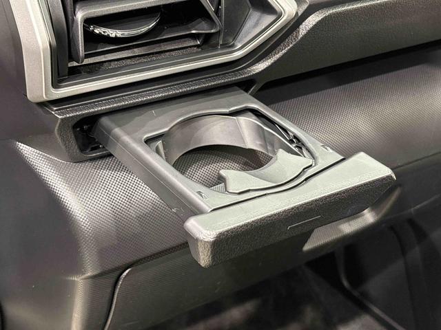 ロッキープレミアム　ナビゲーション　ドライブレコーダー　ＥＴＣＬＥＤヘッドランプ・フォグランプ　全車速追従機能付アダプティブクルーズコントロール　レーンキープコントロール　ブラインドスポットモニター　１７インチアルミホイール　シートヒーター　ナビゲーション（広島県）の中古車