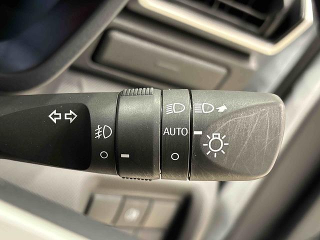 ロッキープレミアムG HEV メッキ納車前点検・メーカー保証(保証継承)・LEDヘッドライト・HEVプッシュボタンスタート・アルミホイール・バックカメラ・シートヒーター(広島県)の中古車