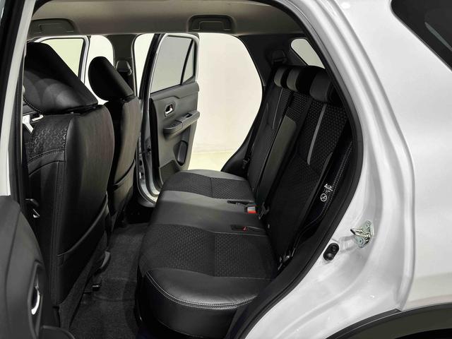 ロッキープレミアムG HEV メッキ納車前点検・メーカー保証(保証継承)・LEDヘッドライト・HEVプッシュボタンスタート・アルミホイール・バックカメラ・シートヒーター(広島県)の中古車