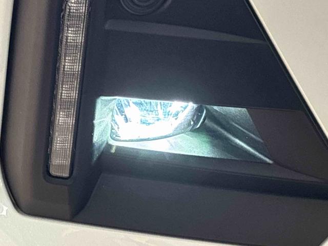 ロッキープレミアムG HEV メッキ納車前点検・メーカー保証(保証継承)・LEDヘッドライト・HEVプッシュボタンスタート・アルミホイール・バックカメラ・シートヒーター(広島県)の中古車