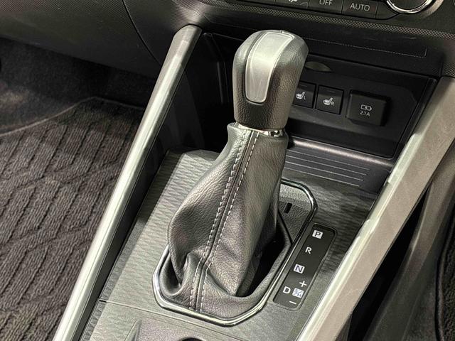 ロッキープレミアムＧＬＥＤヘッドランプ・フォグランプ　全車速追従機能付アダプティブクルーズコントロール　レーンキープコントロール　１７インチアルミホイール　シートヒーター（広島県）の中古車