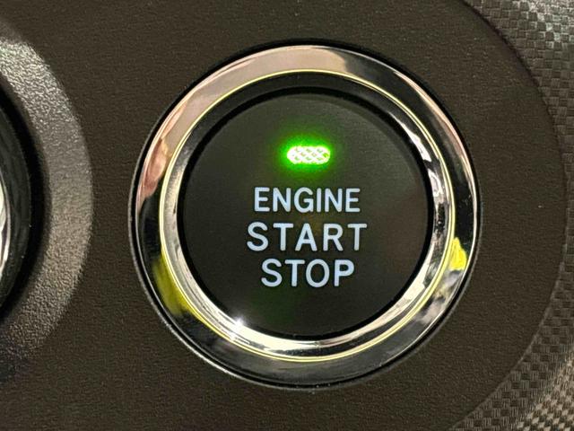 ロッキープレミアムＧＬＥＤヘッドランプ・フォグランプ　全車速追従機能付アダプティブクルーズコントロール　レーンキープコントロール　１７インチアルミホイール　シートヒーター（広島県）の中古車