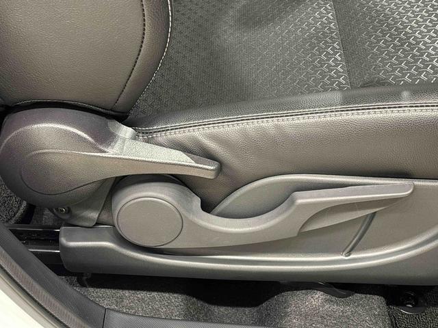 ロッキープレミアムＧＬＥＤヘッドランプ・フォグランプ　全車速追従機能付アダプティブクルーズコントロール　レーンキープコントロール　１７インチアルミホイール　シートヒーター（広島県）の中古車