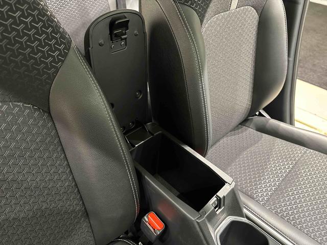 ロッキープレミアムＧＬＥＤヘッドランプ・フォグランプ　全車速追従機能付アダプティブクルーズコントロール　レーンキープコントロール　１７インチアルミホイール　シートヒーター（広島県）の中古車