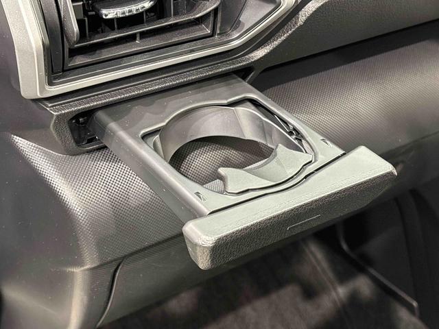 ロッキープレミアムＧＬＥＤヘッドランプ・フォグランプ　全車速追従機能付アダプティブクルーズコントロール　レーンキープコントロール　１７インチアルミホイール　シートヒーター（広島県）の中古車