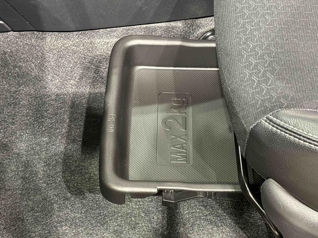 ロッキープレミアムG HEV バックカメラ 前席シートヒーターLEDヘッドランプ・フォグランプ 全車速追従機能付アダプティブクルーズコントロール レーンキープコントロール ブラインドスポットモニター 17インチアルミホイール シートヒーター(広島県)の中古車