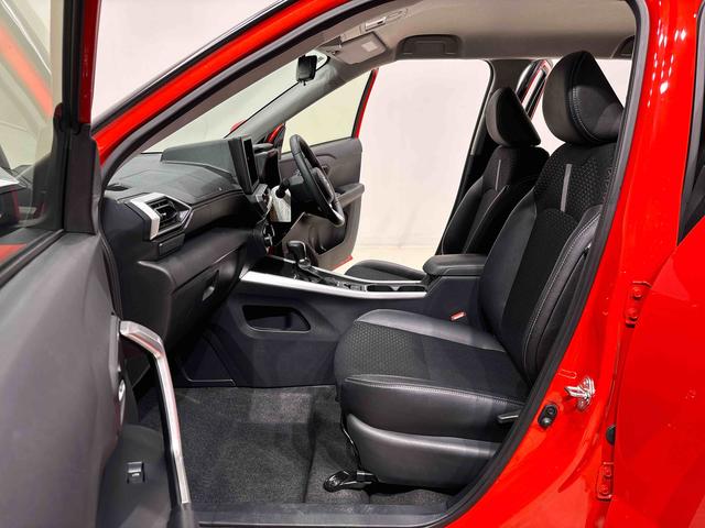 ロッキープレミアムG HEV バックカメラ 前席シートヒーターLEDヘッドランプ・フォグランプ 全車速追従機能付アダプティブクルーズコントロール レーンキープコントロール ブラインドスポットモニター 17インチアルミホイール シートヒーター(広島県)の中古車