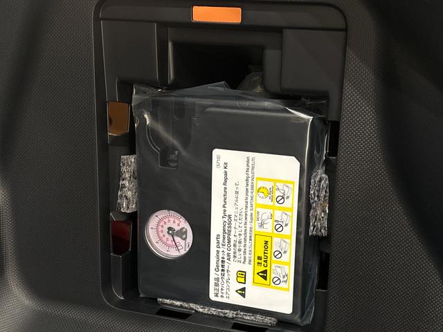 ロッキープレミアムG HEV バックカメラ 前席シートヒーターLEDヘッドランプ・フォグランプ 全車速追従機能付アダプティブクルーズコントロール レーンキープコントロール ブラインドスポットモニター 17インチアルミホイール シートヒーター(広島県)の中古車