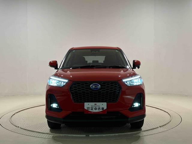 ロッキープレミアムG HEV バックカメラ 前席シートヒーターLEDヘッドランプ・フォグランプ 全車速追従機能付アダプティブクルーズコントロール レーンキープコントロール ブラインドスポットモニター 17インチアルミホイール シートヒーター(広島県)の中古車