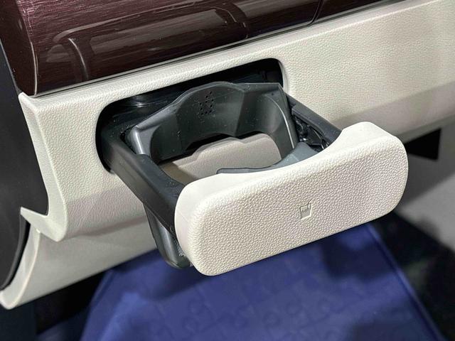 キャストナビ　パノラマカメラ　ＥＴＣ運転席・助手席シートヒーター　オートライト　オートハイビーム　オートエアコン　プッシュボタンスタート　オート格納機能付き電動ミラー　セキュリティーアラーム　ステアリングスイッチ　ＬＥＤヘッドライト（広島県）の中古車